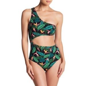 Dolce Vita bathing suit